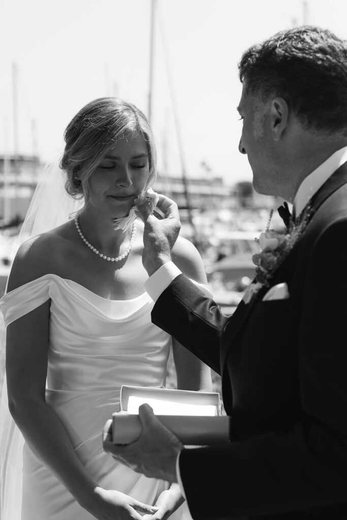 bride and father during their first look