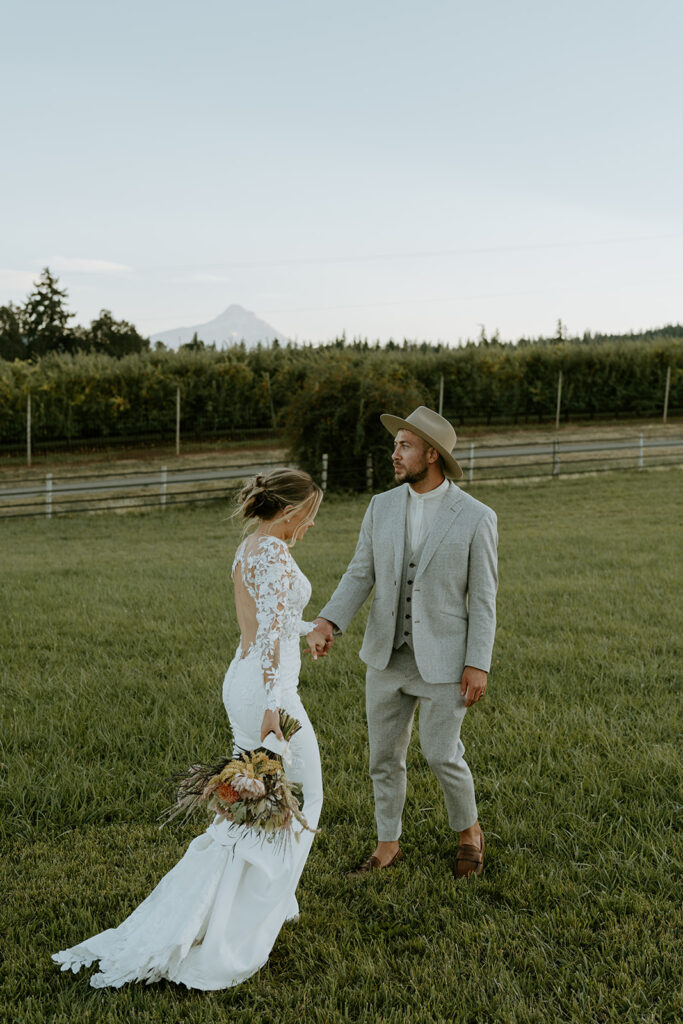 Orchard wedding in Oregon