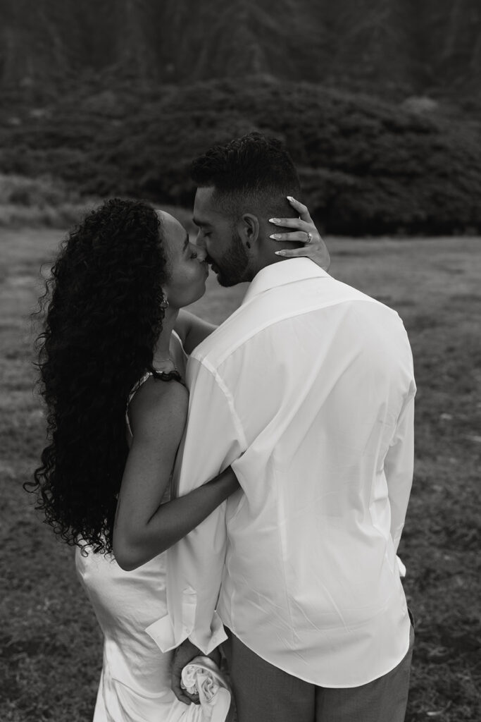 engagement photos in Hawaii