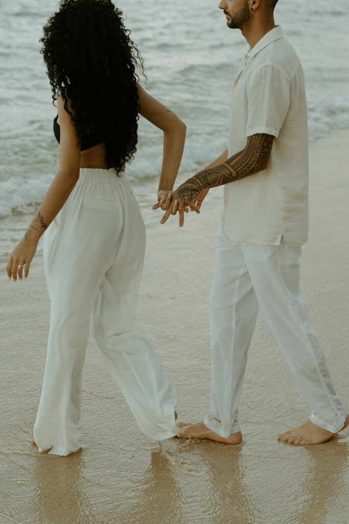 engagement photos in Hawaii