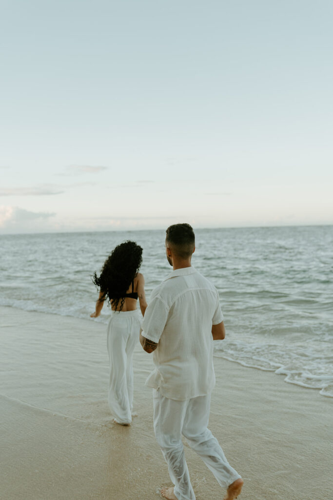 beach couples photos