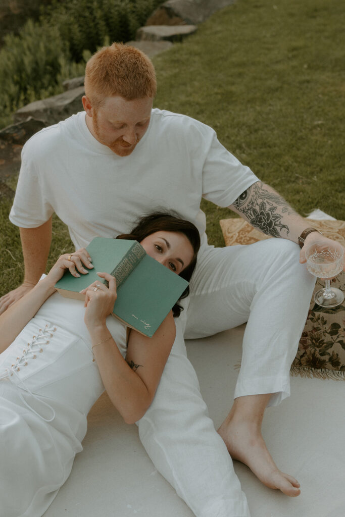 picnic styled couples photos