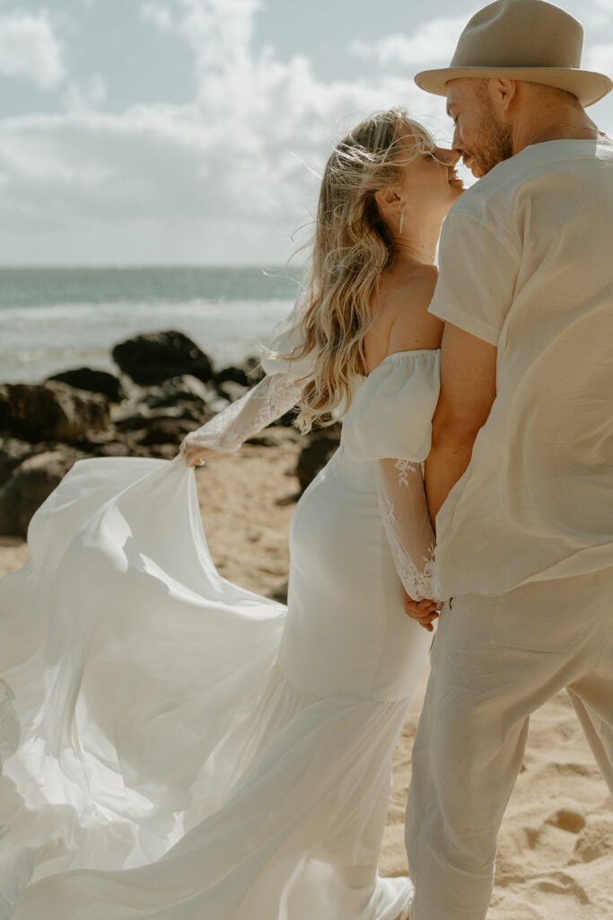 A picturesque sunset setting for a Hawaii elopement, emphasizing the natural beauty of this destination.