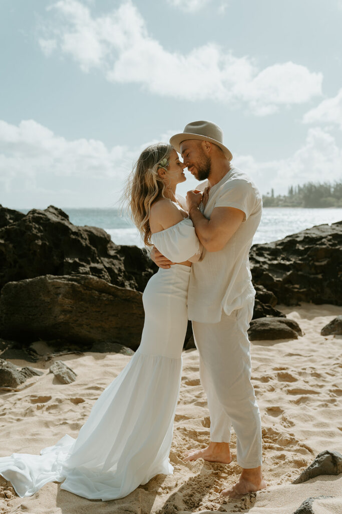 A picturesque sunset setting for a Hawaii elopement, emphasizing the natural beauty of this destination.